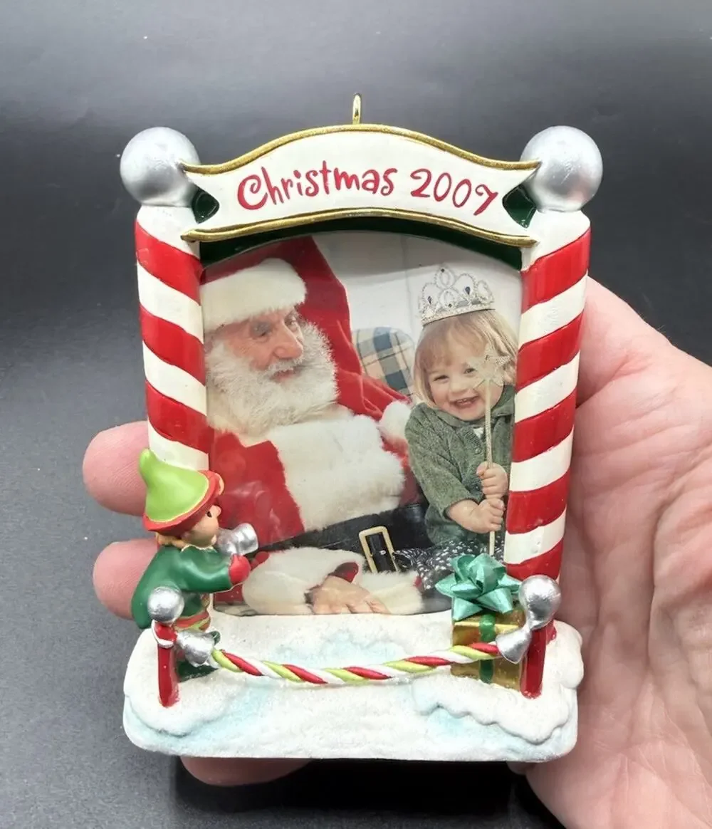 Hallmark Christmas Ornament Photo Holder Frame Display Santa & Me No Box Lo16